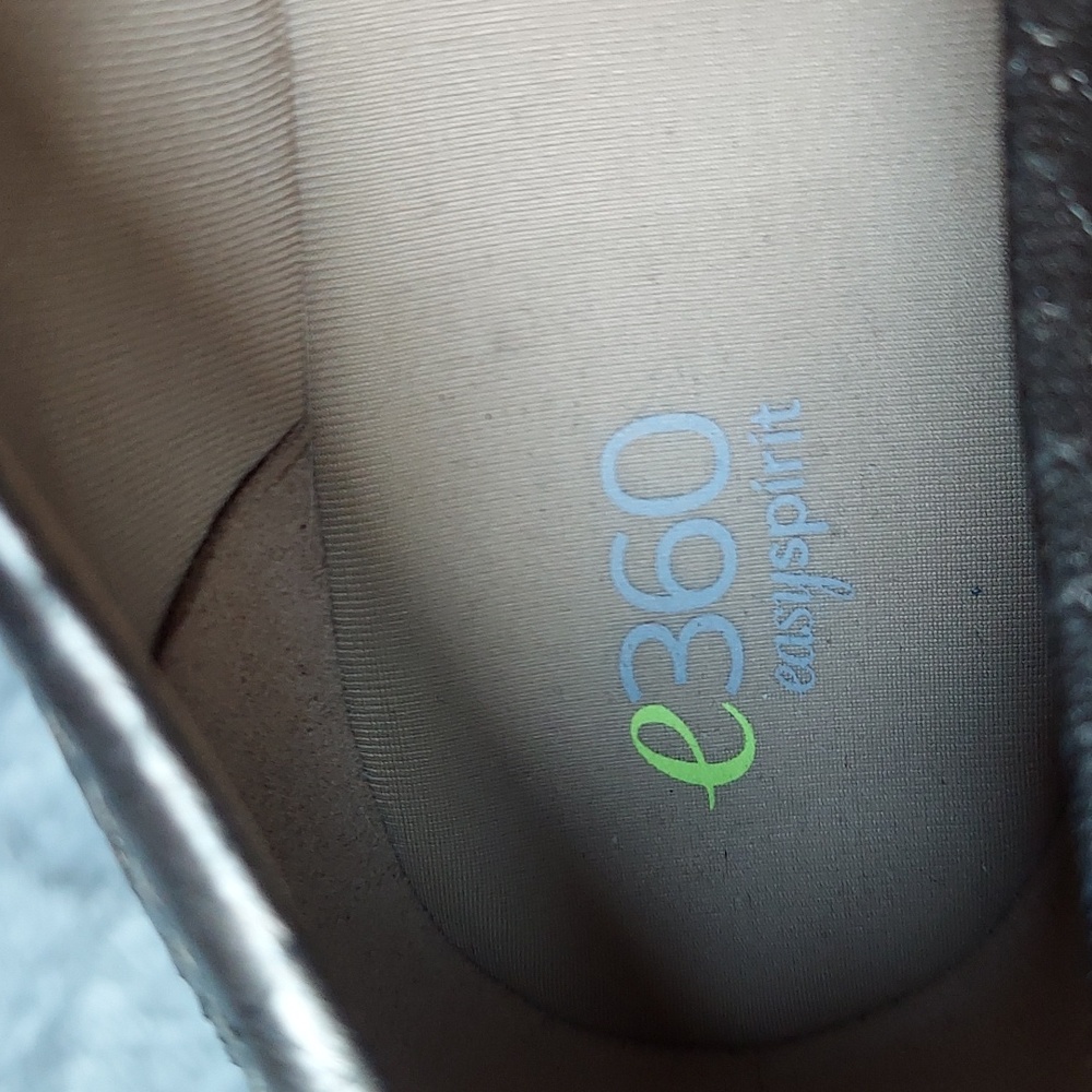 e360 leather metallic flat size 11 excellent condition - Picture 5 of 6